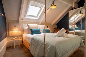 Harbour Inn Design Townhouse