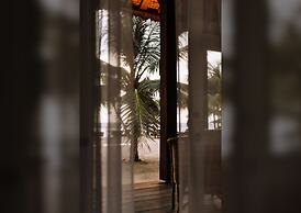 Meno House