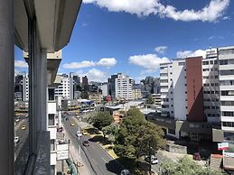 Suite and Apartment Well Located In Quito