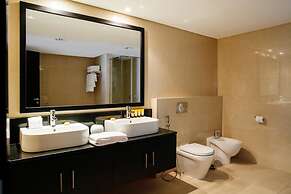 Fantastay Laguna Tower