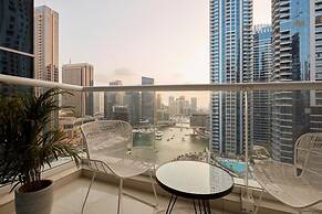 Fantastay Continental Towers
