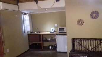 Phokoje Bush Lodge