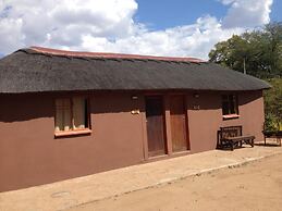 Phokoje Bush Lodge