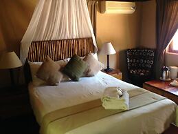Phokoje Bush Lodge