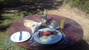 Phokoje Bush Lodge