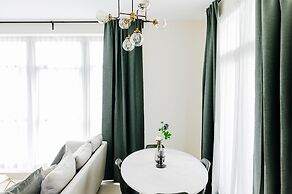 FantaStay Claren Tower 2