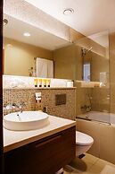 FantaStay Claren Tower 2