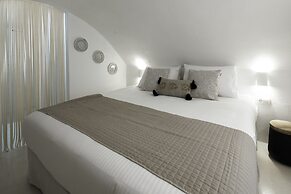 Nano Suites