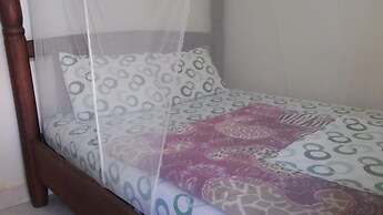 Bayan Hotel