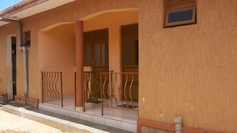 Bayan Hotel