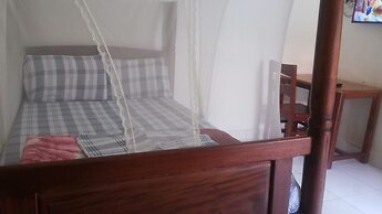 Bayan Hotel