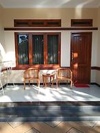 Rivana Hotel