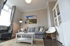 First Pleasance Luxury Apartment