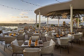 The Ben West Palm, Autograph Collection
