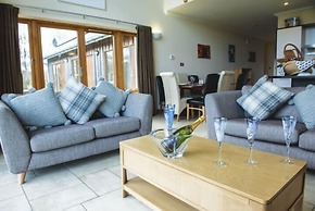 Clovenstone Lodges