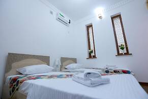 Anis-Pari hotel