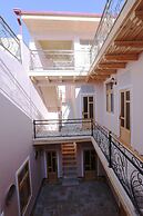 Anis-Pari hotel