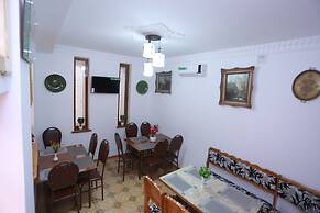 Anis-Pari hotel