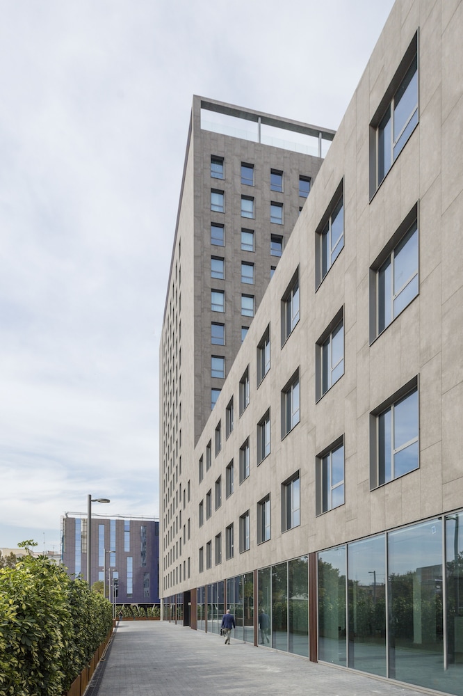 Hotel Acta Voraport