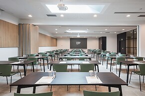 Hotel Acta Voraport