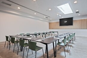 Hotel Acta Voraport