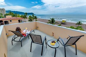 Oceanfront Penthouse / Upscale Roof Terrace