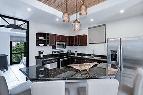 Captivating 3br/2.5ba Unit is Just Perfect