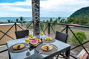 5th Flr Ocean View Penthouse With 2 Level Balcony