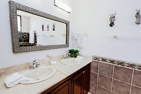 BE 1A Absolute 2BR Oceanfront Luxury Condo