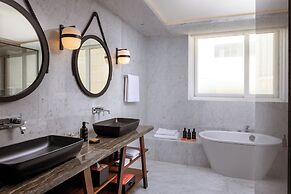 Andaz Dubai the Palm, by Hyatt