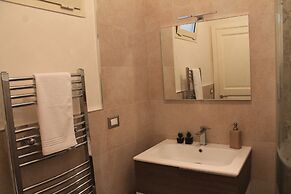 Arco Suite