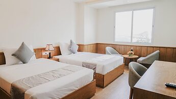 Glory Hotel