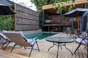 Happy House Hostel