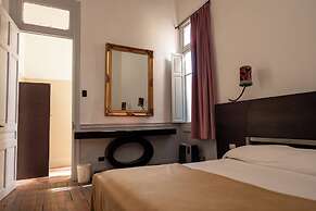 Happy House Hostel