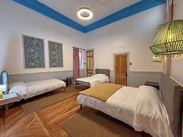 Happy House Hostel