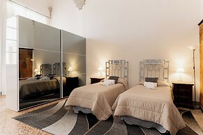 VILLA GUINIGI EXCLUSIVE RESIDENCE & POOL