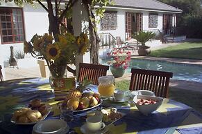 Three Palms Luxury Cottage