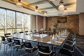 Protea Hotel by Marriott O.R. Tambo Airport