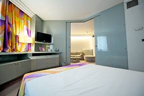 Executive Luxury Hotel