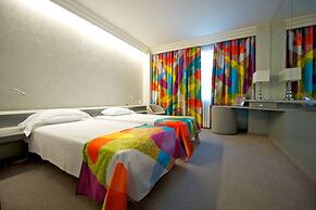 Executive Luxury Hotel