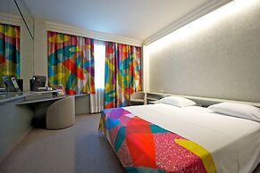 Executive Luxury Hotel