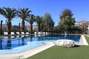 Executive Luxury Hotel