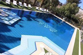 Executive Luxury Hotel