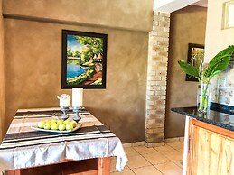 Ingwenya Lodge
