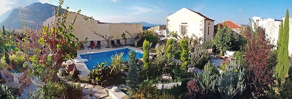 Arcus Suites