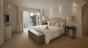 The Clarendon - Bantry Bay