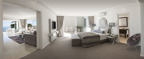 The Clarendon - Bantry Bay