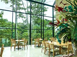Summit Rainforest Golf Resort & All Inclusive