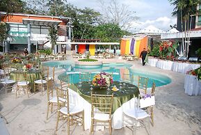 Summit Rainforest Golf Resort & All Inclusive