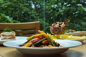 Summit Rainforest Golf Resort & All Inclusive